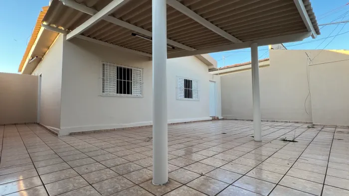 Casa ampla no Nossa Senhora das Graças