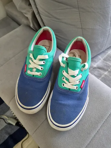 Tenis Van Usado