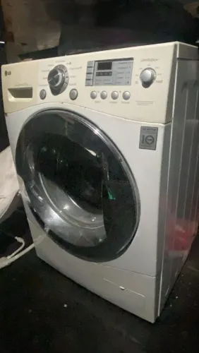 LAVA E SECA 8,5 KG LG