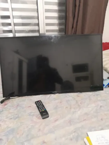 Vendo tv panasonic LED / LCD 42 polegadas com defeito na tela