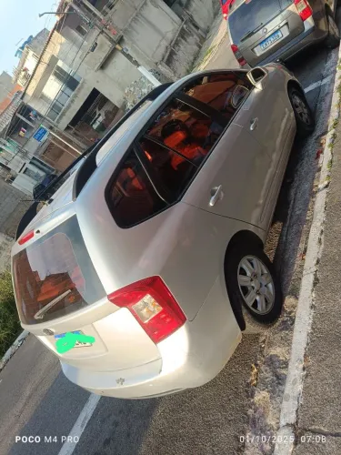 Kia Motors Carens EX 2.0 16V Aut. 2009