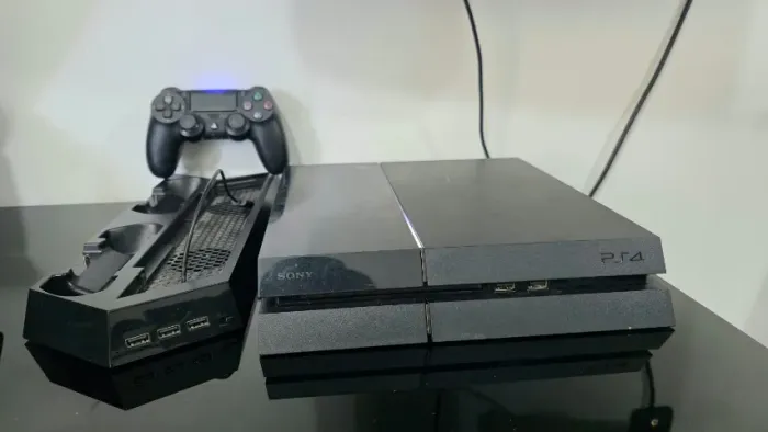 PS4 fat com HD de 500gb - SISTEMA 12.0 -1 controle - Parcela