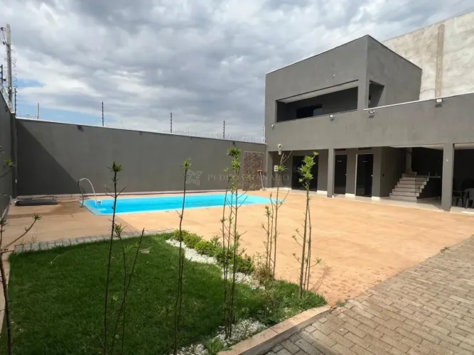 Casa/Sobrado Área de Lazer em Sarandi