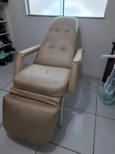 Poltrona Reclinável para Estética / Podologia