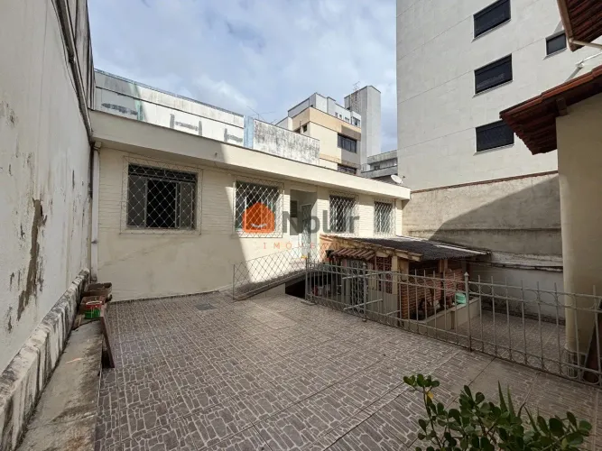 Casa comercial de fundos para aluguel no bairro Cidade Nova em Belo Horizonte MG