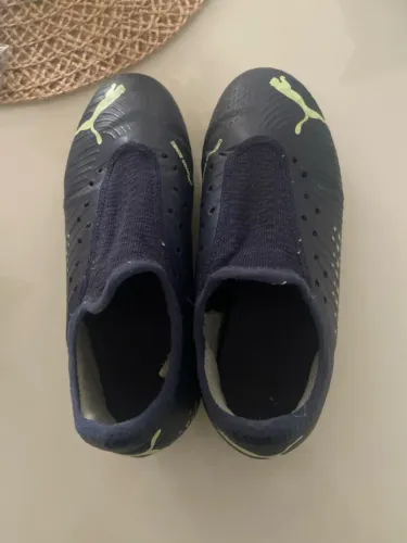 Chuteira puma original por apenas 250$