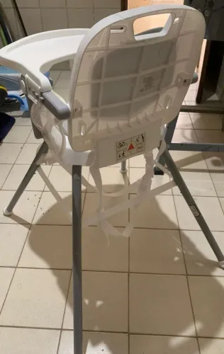 Vendo cadeirinha de alimentação para bebê 