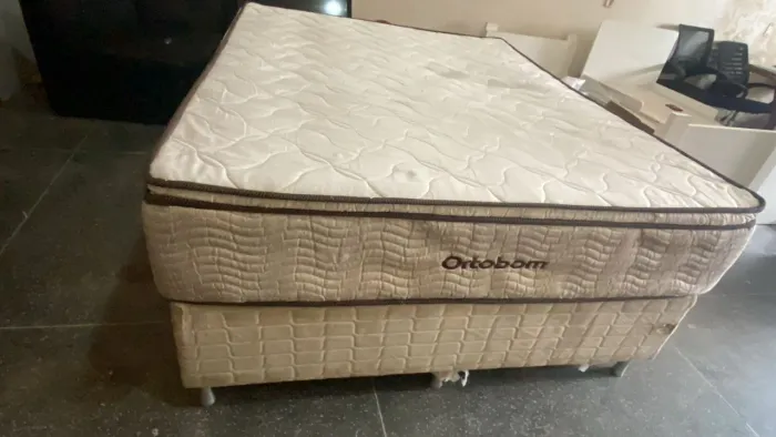 Cama Casal