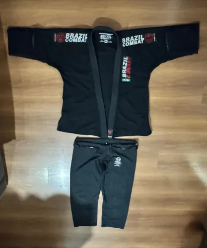 Kimono Brazil Combat A2 (Usado apenas 5 vezes)
