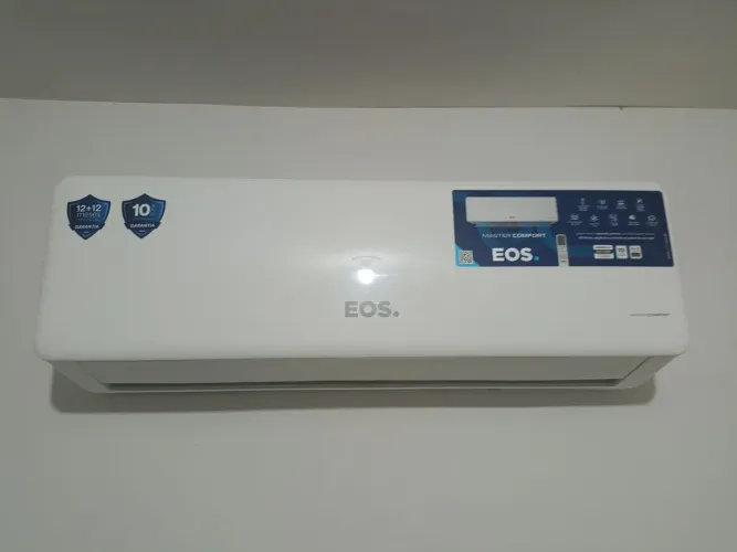 Ar-condicionado EOS 12 BTUs Semi novo