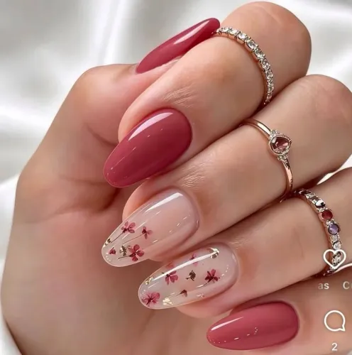 Vaga para manicure e alongadora