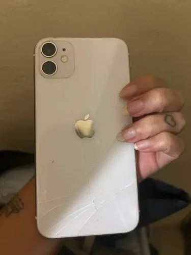 iPhone 11 64g