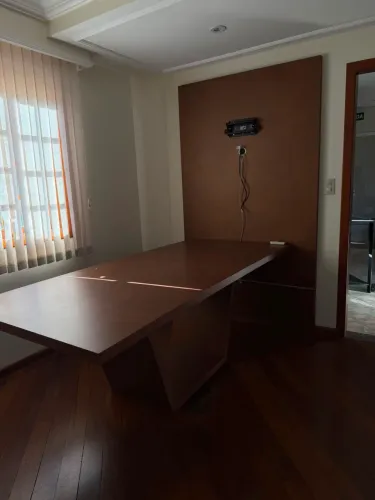 Mesa de reunião