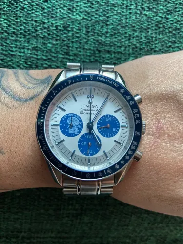 Relógio Omega Speedmaster Snoopy Quartzo 42mm Edição 50