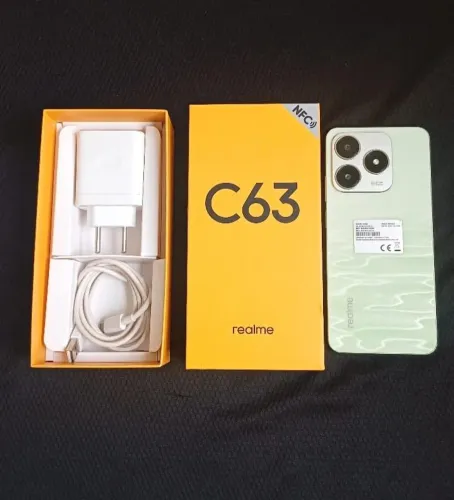 Vendo celular Realme C63 