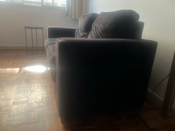 Sofá dois lugares preto