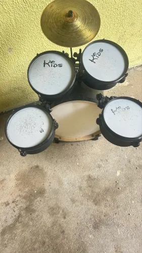 BATERIA INFANTIL
