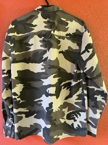 Jaqueta camuflada Drop Dead 