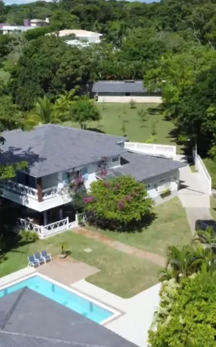 Encontro das Águas Farm House