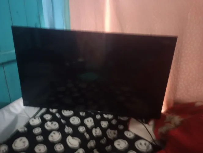 43 Philips com controle zerada pra vender rápido
