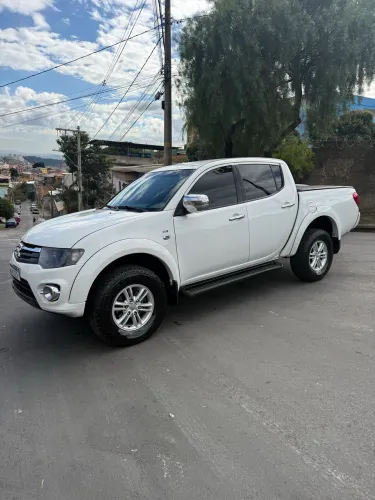 Mitsubishi L200 Triton HPE 3.2 CD TB Int.diesel AUT 2014
