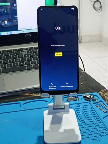 Moto e13 64 gigas