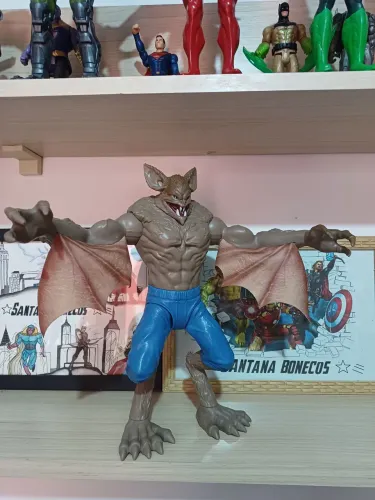 Boneco Morcego Humano