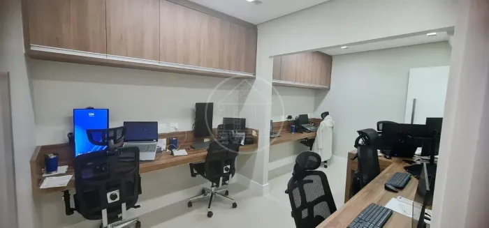 Sala à venda na Chácara Santo Antônio