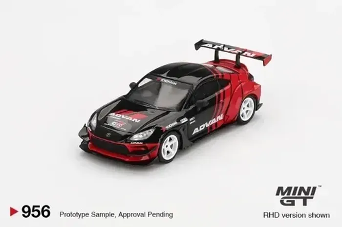 Toyota GR86 Type R Advan - Mini GT #956