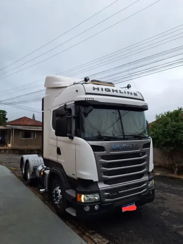 R440 highline 6x2 automático