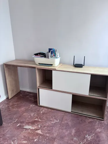 Mesinha de escritório 