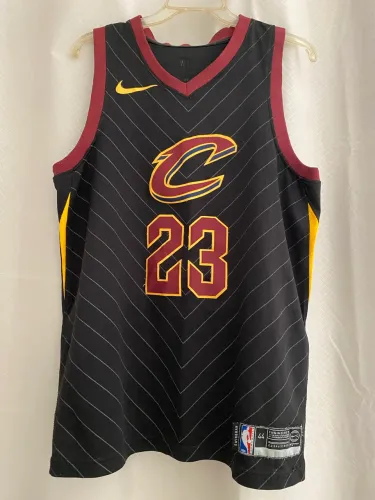 camisa regata Nike NBA cleveland cavaliers swingman jersey Lebron James