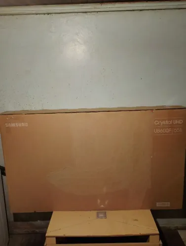 Vendo tv Samsung 65 polegadas na caixa