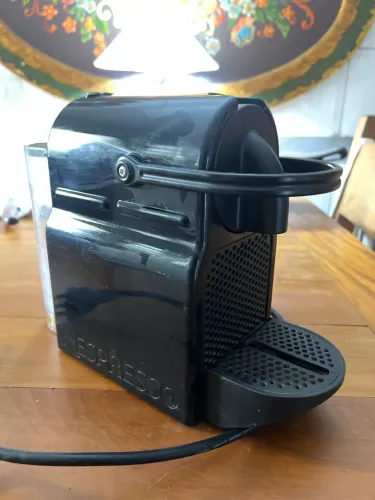 Máquina Nespresso pixie D40