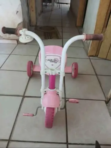 Triciclo infantil