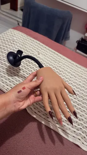 Mão de treino articulável para nail designer