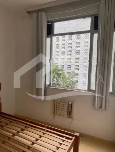 QUARTO E SALA NO POSTO 5 DE COPACABANA!!