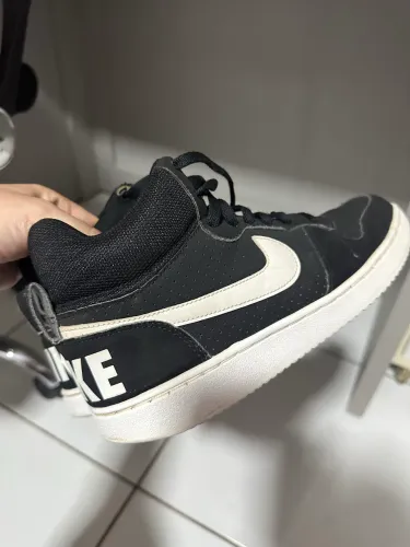 Botinha Nike