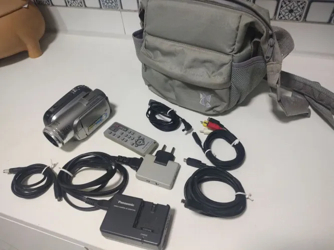 Filmadora Panasonic mini DV PV-GS320