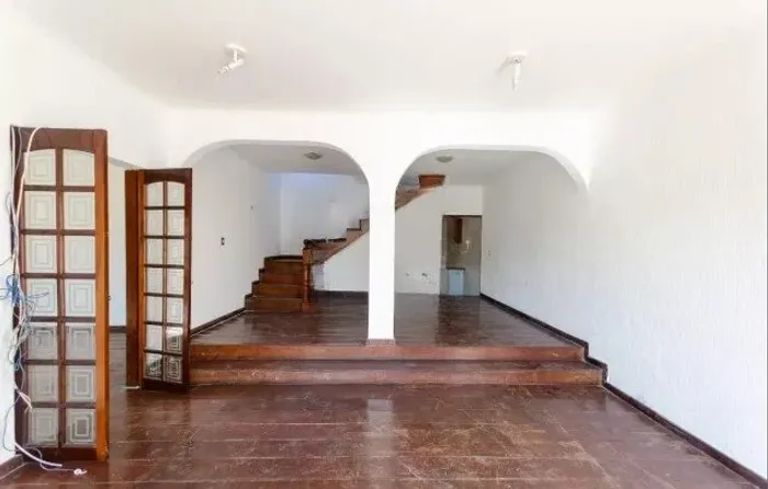 Sobrado na V. Palmeiras, 435m², 4 Dormitórios, 6 Vagas
