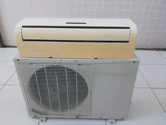 Ar condicionado Split Electrolux 9000 btus convencional
