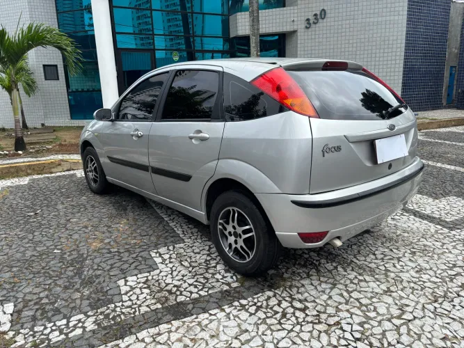 Ford Focus 1.6 S/se/se Plus Flex 8v/16v 5P 2008