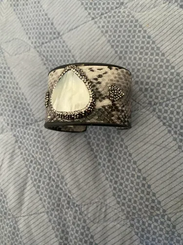 Bracelete pele de cobra couro