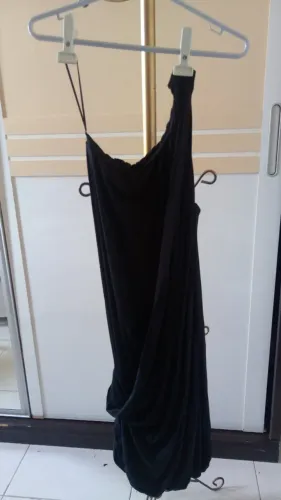 Vestido de Malha Preto - Um Ombro Só