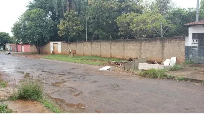 Senador Canedo - Vila São Sebastião Área com 3 lotes juntos a venda 1.462,50m2