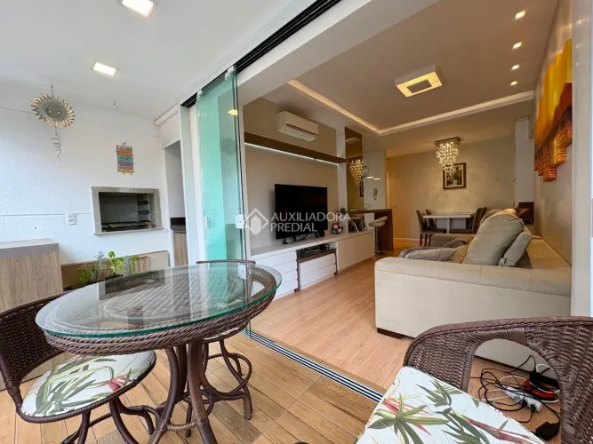 Apartamento de 2 quartos em condomínio clube!