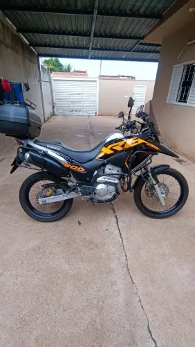 XRE 300 adventure completa