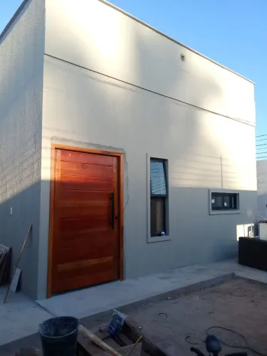 Fabricação e instalação de portas e reformas