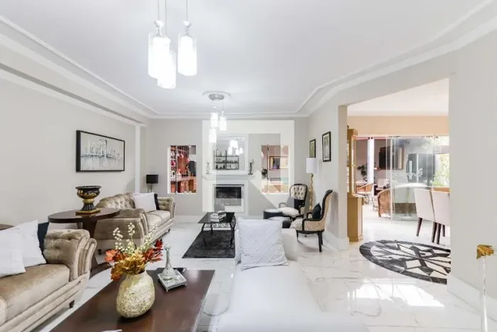 Casa à Venda - Cidade São Francisco , 4 Quartos, 350 m2