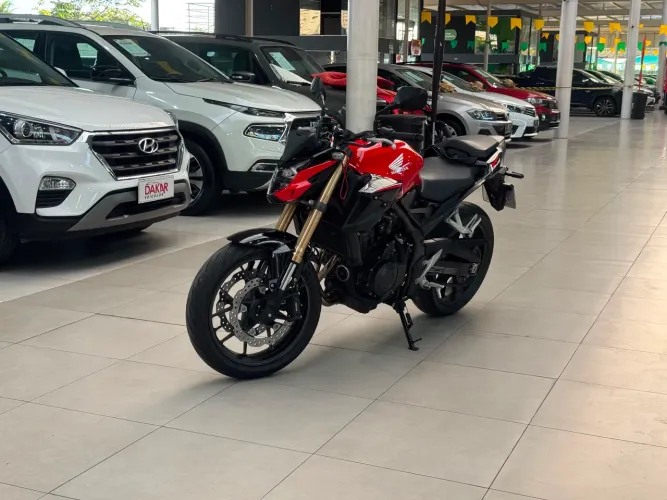 Honda CB500f 2024